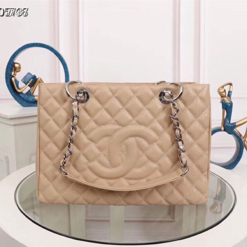 Ch**el shopping bags